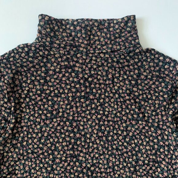 Reitmans Cottagecore Ditsy Floral Dark Fairy Turtle Neck Top Whimsigoth Romantic - Picture 8 of 12